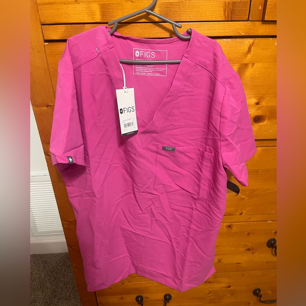 Electric Orchid Catarina™ - One-Pocket Scrub Top
S - Electric Orchid